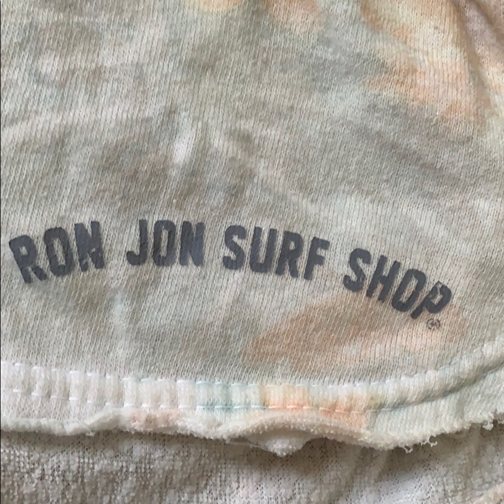 Shorts - Picture 2 of 3